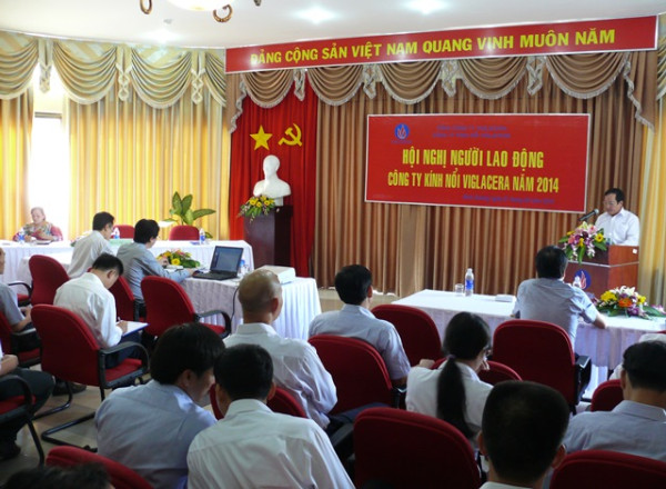 Công ty Kính nổi Viglacera tổ chức Hội nghị người lao động năm 2014